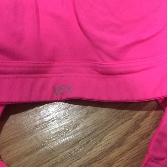 Victoria’s Secret sport bra 32B - Picture 3 of 6